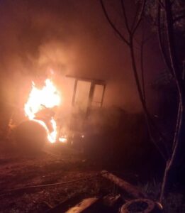 Bomberos de Panambí sofocaron incendio de maquinaria en un aserradero imagen-3