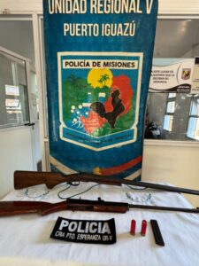 Dos detenidos y armas secuestradas en un allanamiento por usurpación en Puerto Esperanza imagen-3