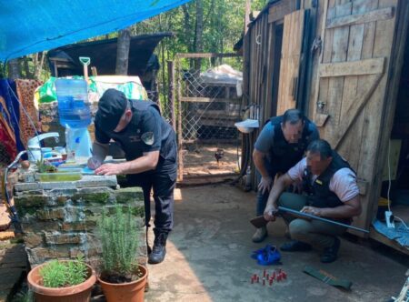 Intimidación con Arma de Fuego en Mojón Grande: Allanaron una Vivienda y Secuestraron una Escopeta imagen-6