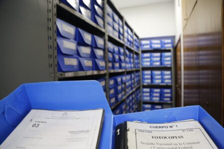 Causa AMIA | Investigan documentos que aportó un testigo paraguayo sobre el financiamiento a Hezbollah en la Triple Frontera imagen-9