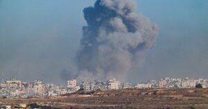 “Está ardiendo”: Israel inició las fases iniciales de la ofensiva terrestre contra la ciudad de Gaza imagen-2