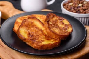 Cómo replicar las torrejas españolas en 20 minutos y tener un desayuno hipernutritivo imagen-2