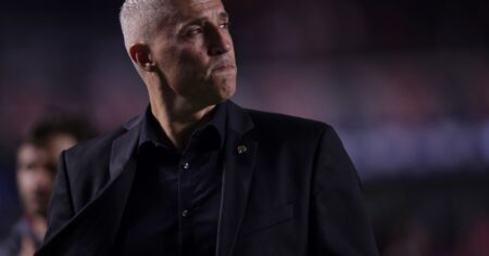 Duro golpe para Crespo: afuera de la Libertadores con San Pablo imagen-12