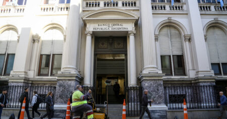 El Gobierno ratificó a cuatro directores del Banco Central y nombró a un nuevo titular en el BICE imagen-10
