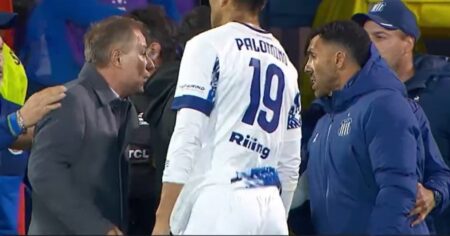 Video: el cara a cara Holan-Tevez en Central vs. Talleres imagen-13