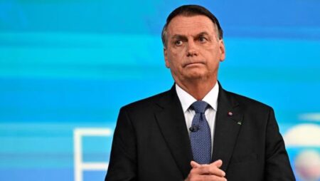 Jair Bolsonaro fue hospitalizado de urgencia tras sufrir una descompensación bajo arresto domiciliario imagen-6