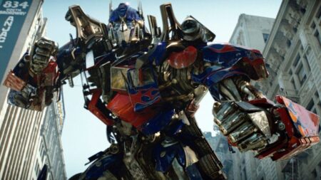 En 'Transformers' se preocuparon tanto en hacer que los robots quedaran bien que se olvidaron de que los cámaras no salieran en plano imagen-6