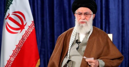Entraron en vigencia las sanciones a Irán por su programa nuclear, tras una década imagen-16