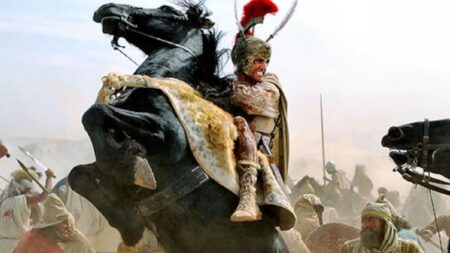 "Fue un milagro que nadie muriese": Colin Farrell recuerda su escena más peligrosa con ocho elefantes y 200 caballos imagen-6