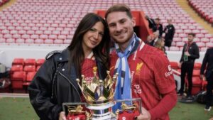 Alexis Mac Allister y Ailén Cova fueron padres: nació Alaia, su primera hija imagen-1