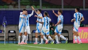 Aunque jugó con diez casi todo el partido, Argentina debutó con un triunfo ante Cuba en el Mundial Sub 20 imagen-2