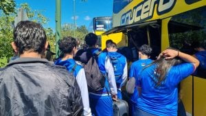Casi 400 atletas misioneros partieron hacia Mar del Plata para representar a Misiones en los Juegos Evita imagen-10