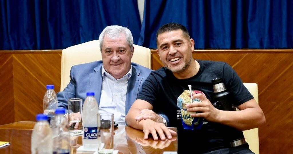 Cumbre en la Bombonera con Riquelme, Ameal y números contundentes imagen-5