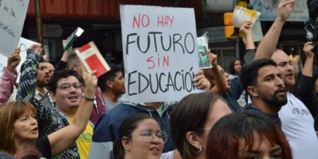 La UNaM rechaza el veto presidencial a la Ley de Financiamiento Universitario imagen-5