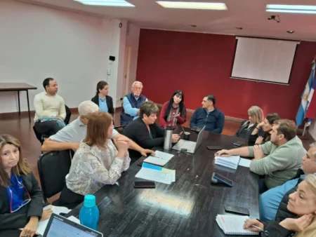 Analizaron aportes y consideraciones para ser incorporados en las escuelas agrotécnicas imagen-8