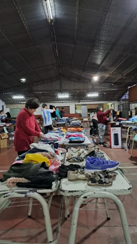 La feria solidaria del Santos Mártires vuelve a tender la mano en Posadas imagen-12