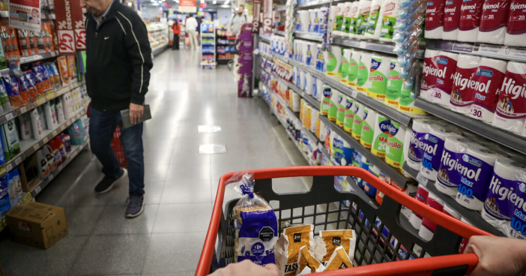 Inflación de septiembre: la suba del dólar impactó en los precios de las góndolas y se aceleraría el IPC imagen-4
