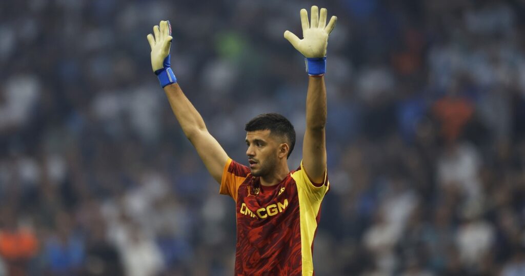Atajadón de Rulli y el Olympique le ganó el clásico al PSG imagen-35