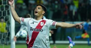 Video: el gol de Salas de cabeza ante Palmeiras imagen-2