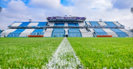 Furor en Tucumán por River: dos días de fila para conseguir una entrada imagen-16