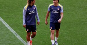 Con Julián titular y Mastantuono en el banco, Atlético y Real chocan en el clásico de Madrid imagen-3