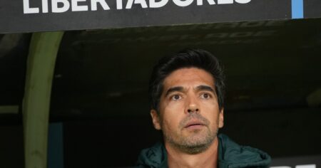 Abel Ferreira sobre el arbitraje: "Fue igual para los dos bandos" imagen-21