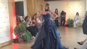 Fashion Sunset: glamour, trayectoria y solidaridad de la mano de Encantos junto a Anna Rossatti imagen-6