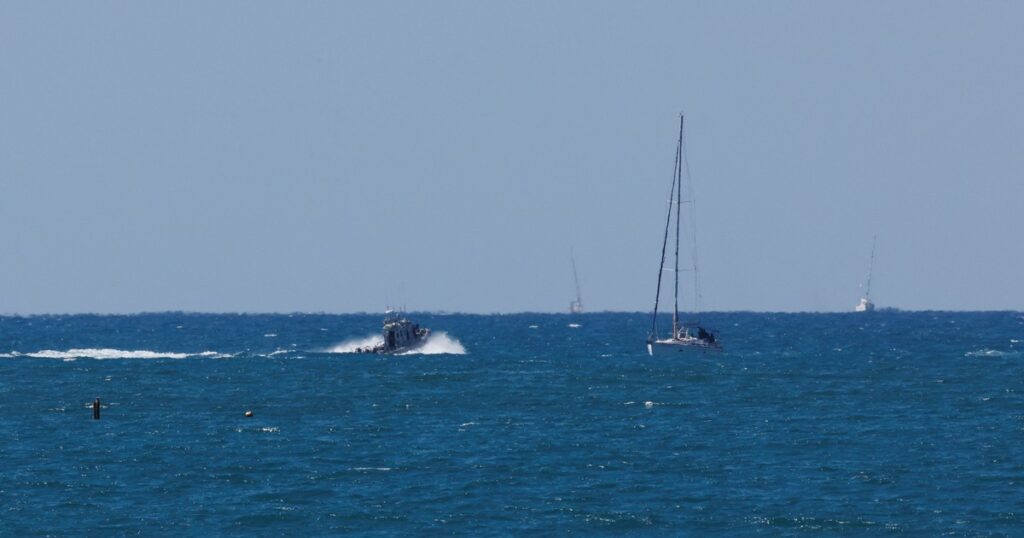 Israel da por desactivada la "Flotilla" a Gaza, pero hay confusión con los barcos más pequeños imagen-4