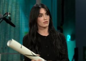 En qué gasta su dinero Lali Espósito imagen-3