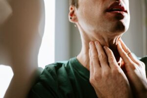 Lo que el tamaño de tu cuello puede revelar sobre tu salud Lo que el tamaño de tu cuello puede revelar sobre tu salud imagen-3