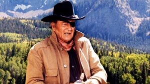 John Wayne acabó con la paciencia de esta leyenda de Hollywood en su última película: "Si vuelve a escupir le parto la cabeza con un palo de escoba" imagen-3