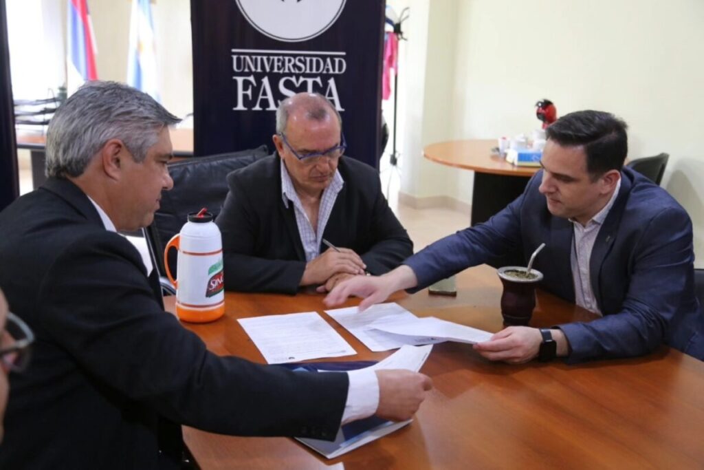 Eldorado firmó un convenio de cooperación con la Universidad FASTA imagen-5