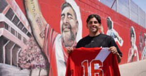 Hernán López Muñoz con Olé: «En Argentinos, a Diego lo siento más cerca» Hernán López Muñoz con Olé: "En Argentinos, a Diego lo siento más cerca" imagen-1