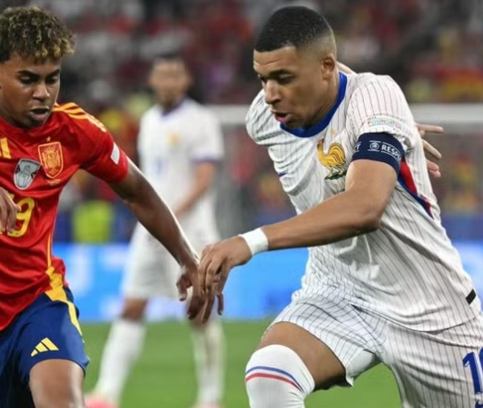 Mbappé explota y defiende a Lamine Yamal: ‘Hay que dejarle en paz’ imagen-42