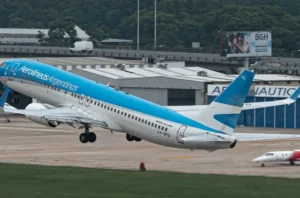 Aerolíneas Argentinas toma acciones preventivas en relación a las fallas de motores de un fabricante imagen-2