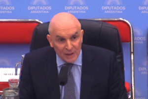 Espert se aferra a su silla imagen-3