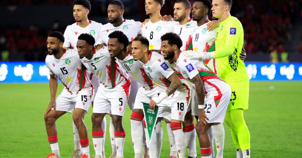 Al Mundial 2026 le quedan 20 cupos: de Italia y Gabón a Surinam y Nueva Caledonia, ¿cuáles son las selecciones que aún podrían clasificar? imagen-92