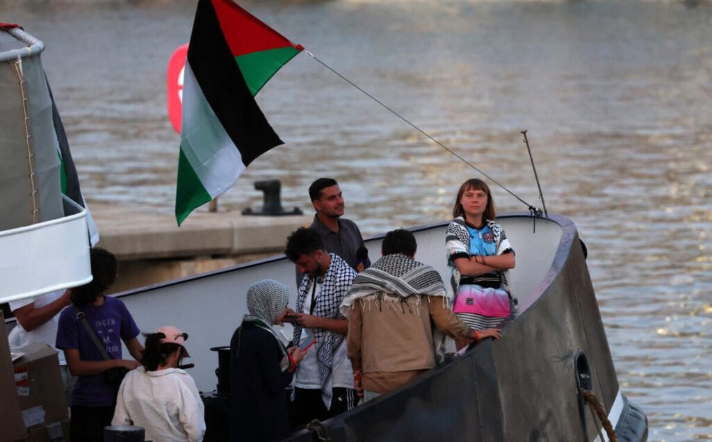 Tras ingresar en el radio de acción de Israel, la Global Sumud Flotilla avanza para romper el bloqueo sobre Gaza imagen-5