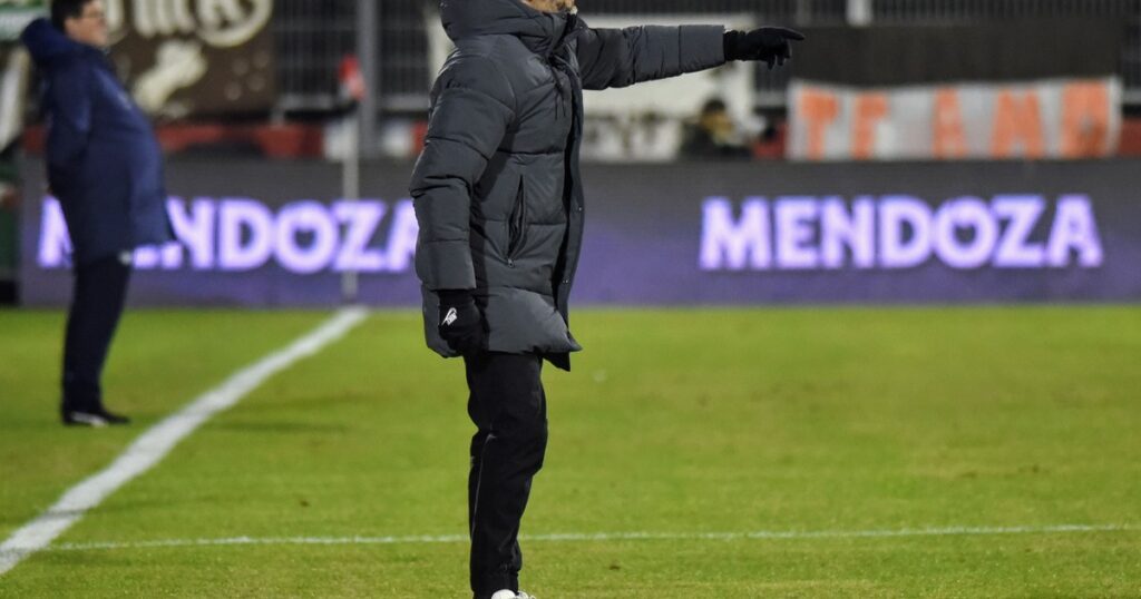 La palabra del Kily González tras su salida de Platense: «Es duro, pero esto es fútbol y sabemos que puede pasar» La palabra del Kily González tras su salida de Platense: "Es duro, pero esto es fútbol y sabemos que puede pasar" imagen-3