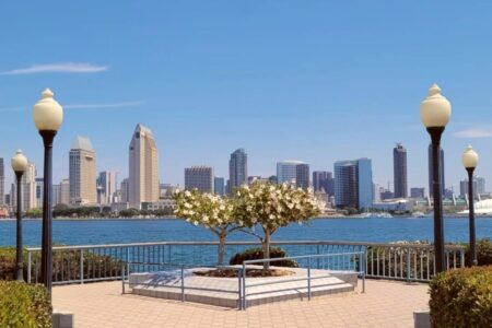 Cuántos pesos mexicanos se necesitan para comprar una casa en San Diego, California en octubre 2025 imagen-9
