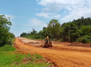 Vialidad comenzó trabajos sobre el camino de acceso al Parque Teyú Cuaré imagen-1