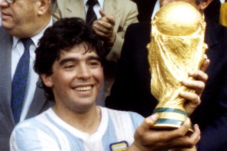 Diego Maradona cumpliría 65 años: videos, memes y reacciones este 30 de octubre Diego Maradona cumpliría 65 años: videos, memes y reacciones este 30 de octubre imagen-12