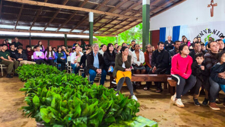 El Ministerio del Agro y la Biofábrica impulsan las chacras multiproductivas con entrega de plantines hortícolas y frutales en Bernardo de Irigoyen imagen-5