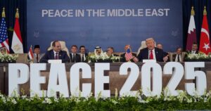 La foto de la paz: el acuerdo de Gaza deja más dudas que certezas tras el "triunfo" de Donald Trump imagen-3