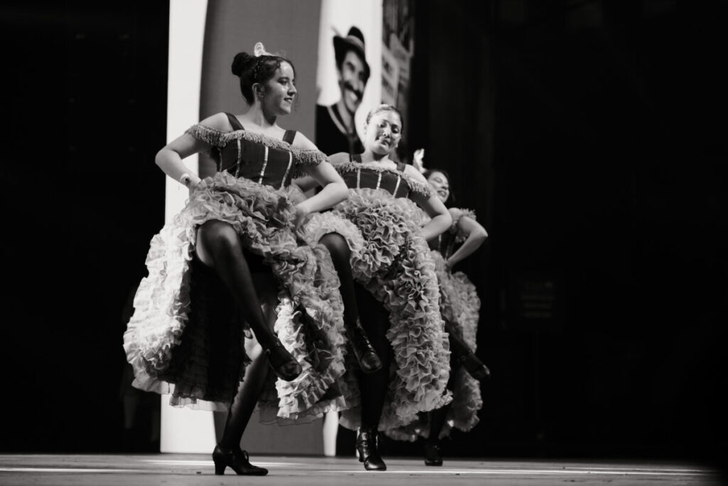 Una mirada íntima y documental: El fotógrafo Juan Cruz Quesini retrata emociones, colores y tradiciones de la Fiesta Nacional del Inmigrante imagen-5