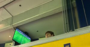 Video: La María, la mamá de Román, a puro festejo en la goleada de Boca imagen-1