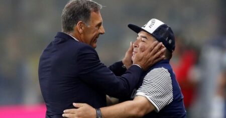 El particular detalle del posteo de Boca sobre Maradona imagen-28