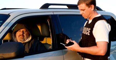 En Texas: el DPS dejará de emitir licencias de conducir a ciertas personas no ciudadanas de EEUU imagen-10