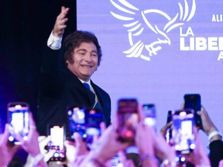 Los enigmas que falta desentrañar después de la contundente victoria de Milei Los enigmas que falta desentrañar después de la contundente victoria de Milei imagen-9