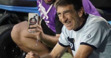 Costas, antes de Flamengo: de "nos fuimos a la B, ahora disfrutemos" a la chicana a Independiente y "pienso en llegar a Lima" imagen-9